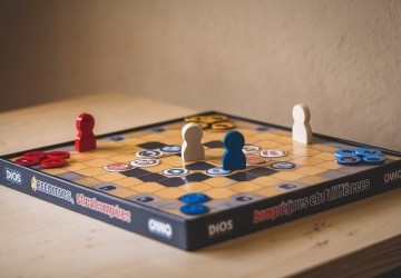 DOS Jeu : Règles Complètes, Stratégies et Différences avec UNO