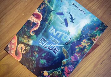 [Test] Into the blue, oh la belle bleue ! - Undécent