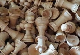 Chavet – le tourneur d’échecs en difficulté