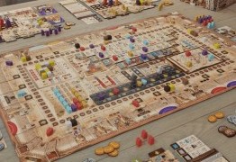 Ezra & Nehemiah, le gros Euro de S. J. Macdonald & Shem Phillips